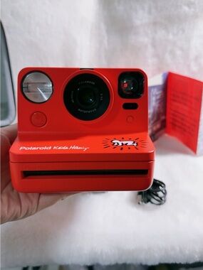 Polaroid x Keith Haring limited edition camera- exellent condition